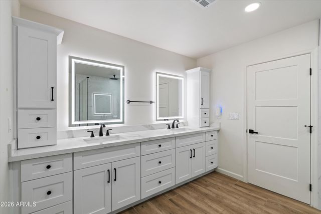 333 E Clarendon Avenue, Phoenix, AZ 85012