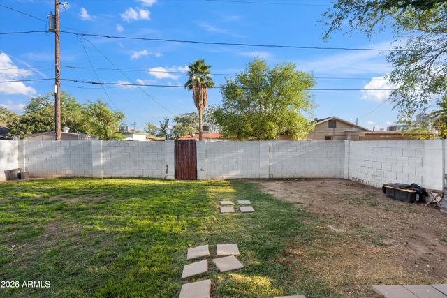 333 E Clarendon Avenue, Phoenix, AZ 85012