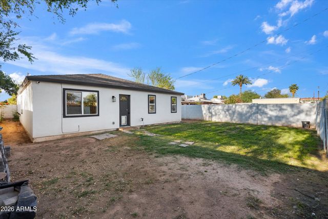 333 E Clarendon Avenue, Phoenix, AZ 85012