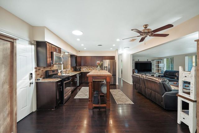 2836 Randolph Ave, Carmichael, CA 95608