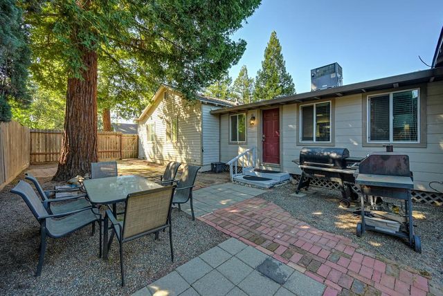 2836 Randolph Ave, Carmichael, CA 95608