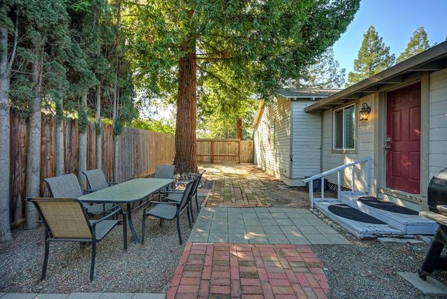 2836 Randolph Ave, Carmichael, CA 95608