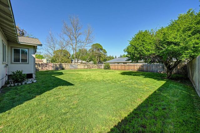 2836 Randolph Ave, Carmichael, CA 95608