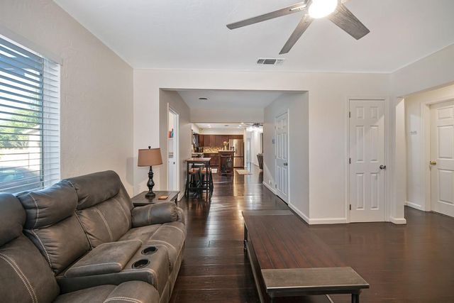 2836 Randolph Ave, Carmichael, CA 95608