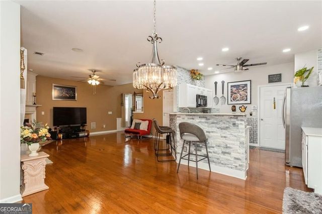 3154 Welmingham Drive SW, Atlanta, GA 30331