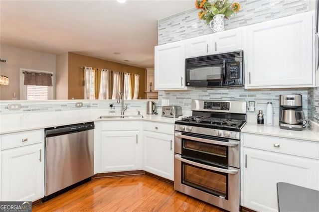 3154 Welmingham Drive SW, Atlanta, GA 30331
