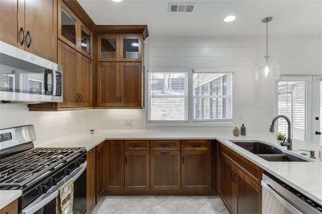 1840 Oak Tree Hollow, Alpharetta, GA 30005