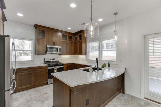 1840 Oak Tree Hollow, Alpharetta, GA 30005