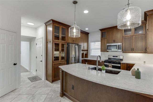 1840 Oak Tree Hollow, Alpharetta, GA 30005