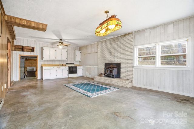 2619 Hopewell Church Road, Sherrills Ford, NC 28673