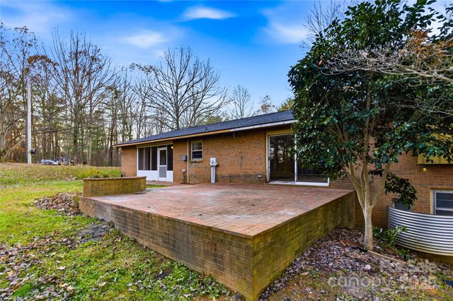 2619 Hopewell Church Road, Sherrills Ford, NC 28673