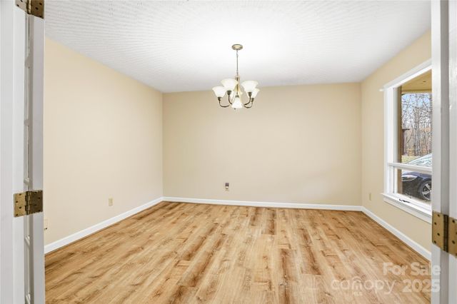 2619 Hopewell Church Road, Sherrills Ford, NC 28673