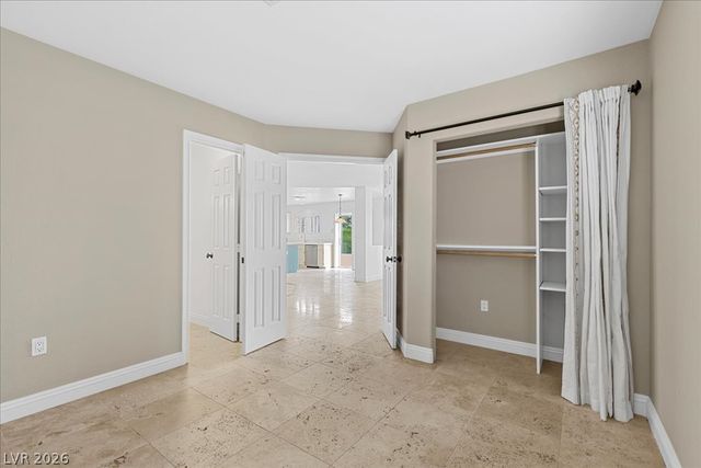 2000 Silverton Drive, Henderson, NV 89074