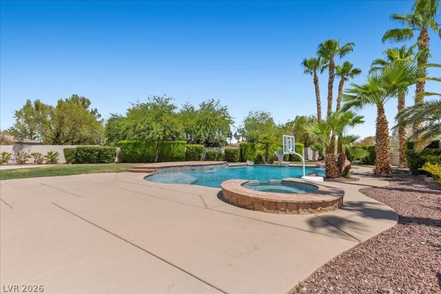 2000 Silverton Drive, Henderson, NV 89074