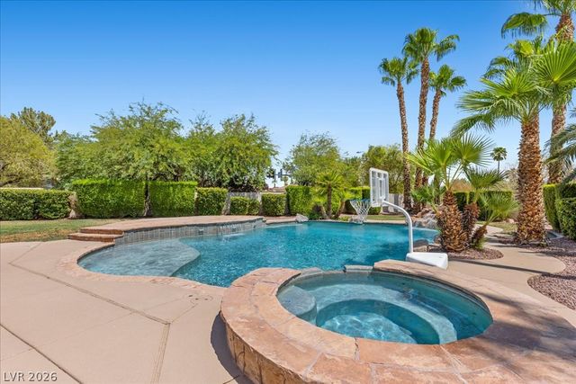 2000 Silverton Drive, Henderson, NV 89074