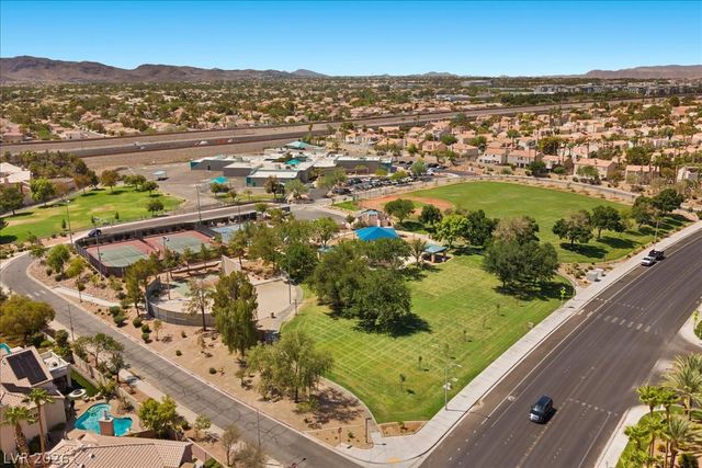 2000 Silverton Drive, Henderson, NV 89074