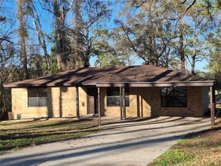 115 Milliken Drive, Livingston, TX 77351