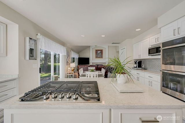 10615 Sirocco Circle NW, Silverdale, WA 98383