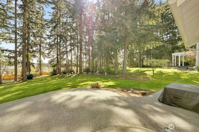 10615 Sirocco Circle NW, Silverdale, WA 98383