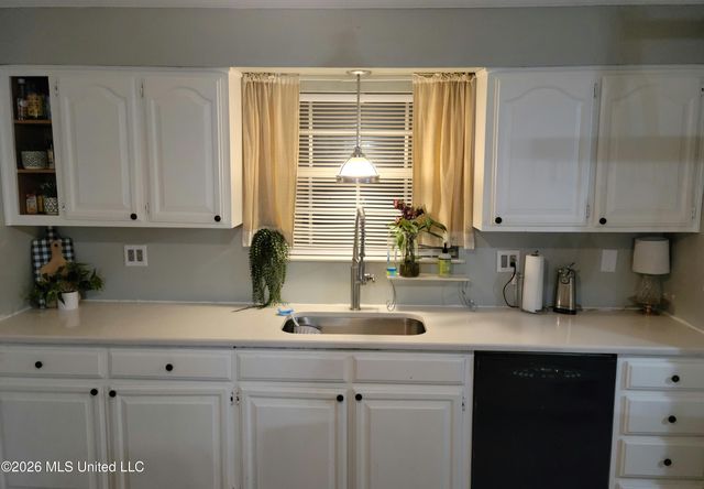 303 Pinewood Circle, Gulfport, MS 39507