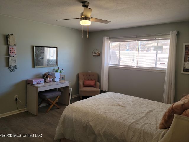 303 Pinewood Circle, Gulfport, MS 39507