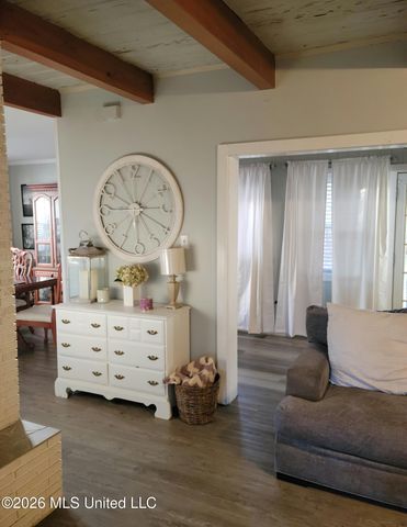 303 Pinewood Circle, Gulfport, MS 39507