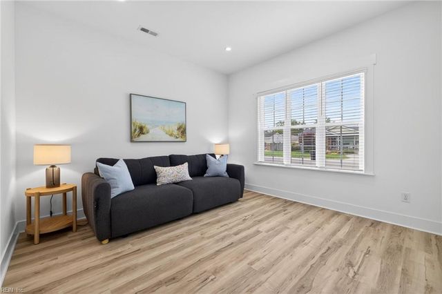 911 Virginia AVE, Virginia Beach, VA 23451