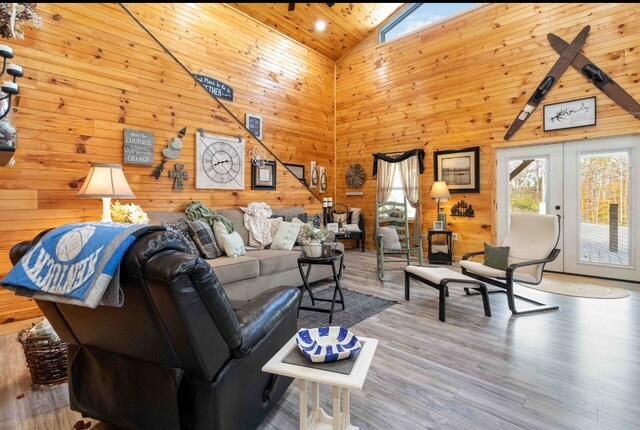 290 Doc Nichols Landing, Bronston, KY 42518