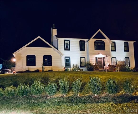 43 Talisman, Oswego, NY 13126