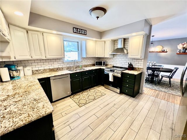 43 Talisman, Oswego, NY 13126