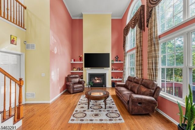 9 Red Maple Ln, Mount Olive Twp., NJ 07836