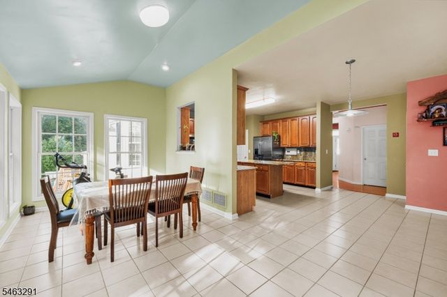 9 Red Maple Ln, Mount Olive Twp., NJ 07836