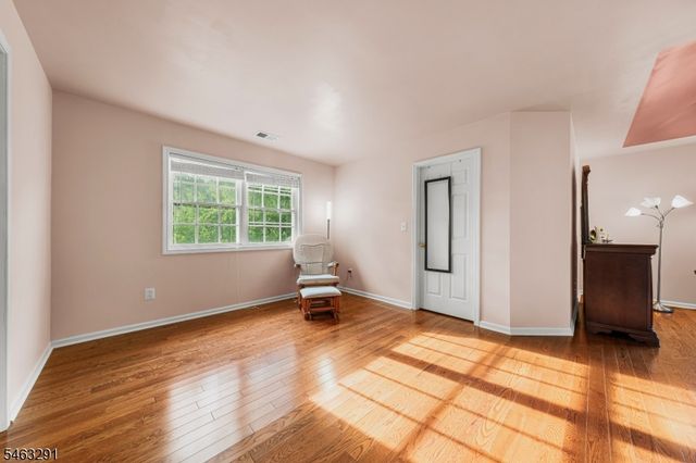 9 Red Maple Ln, Mount Olive Twp., NJ 07836