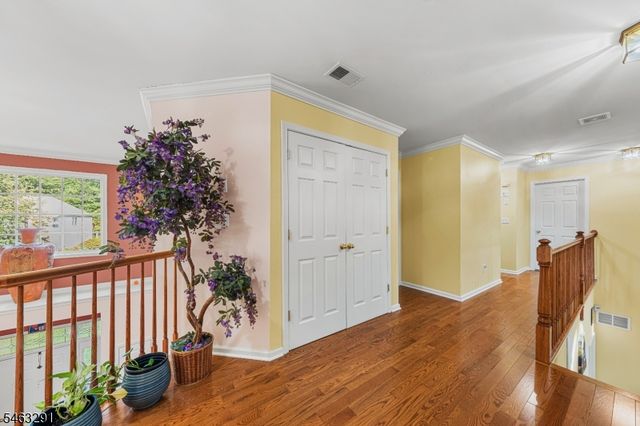 9 Red Maple Ln, Mount Olive Twp., NJ 07836
