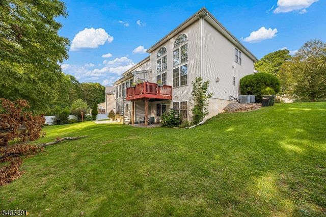 9 Red Maple Ln, Mount Olive Twp., NJ 07836