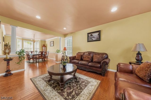 9 Red Maple Ln, Mount Olive Twp., NJ 07836