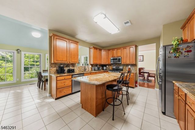 9 Red Maple Ln, Mount Olive Twp., NJ 07836