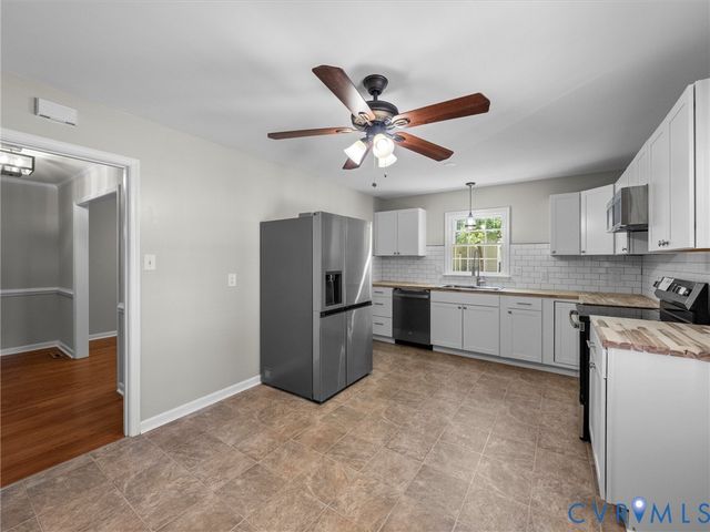 3931 Round Hill Dr, Chesterfield, VA 23832