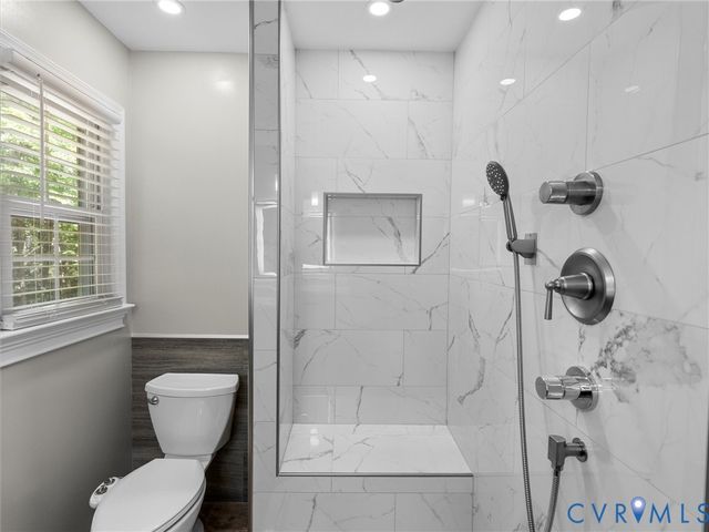 3931 Round Hill Dr, Chesterfield, VA 23832