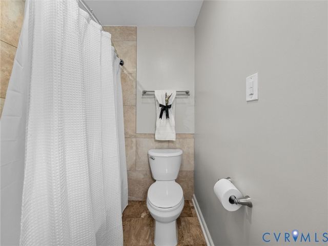 3931 Round Hill Dr, Chesterfield, VA 23832