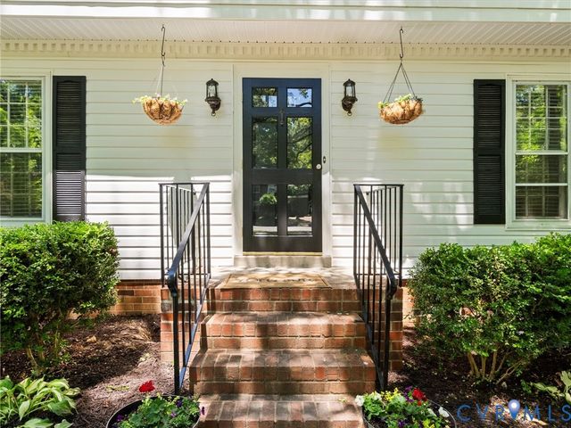 3931 Round Hill Dr, Chesterfield, VA 23832