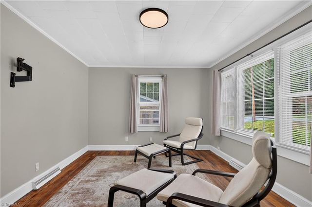 124 Manor Drive, High Point, NC 27260