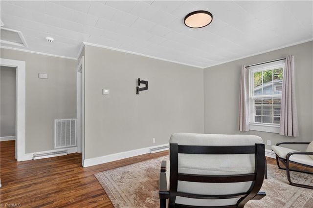 124 Manor Drive, High Point, NC 27260