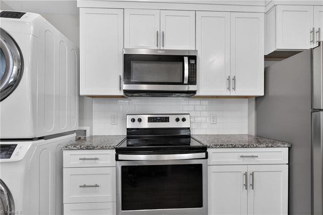 124 Manor Drive, High Point, NC 27260