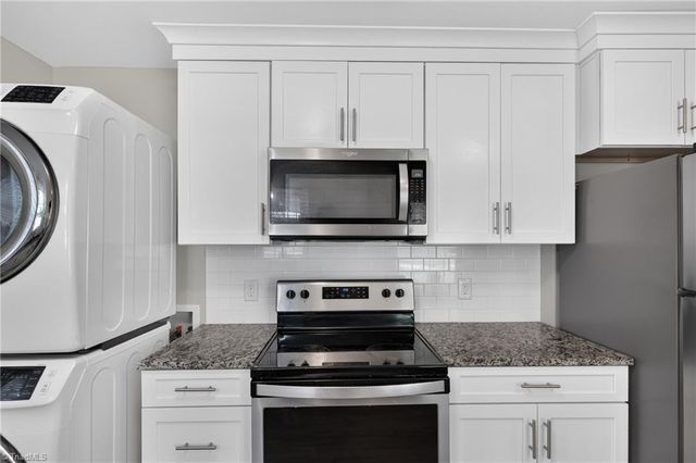124 Manor Drive, High Point, NC 27260
