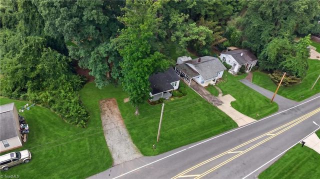 124 Manor Drive, High Point, NC 27260