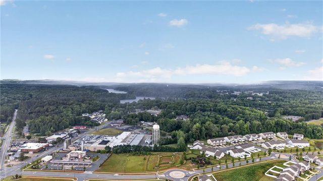 124 Manor Drive, High Point, NC 27260