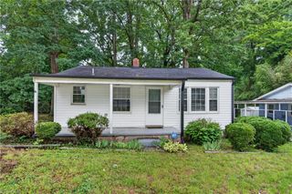 124 Manor Drive, High Point, NC 27260