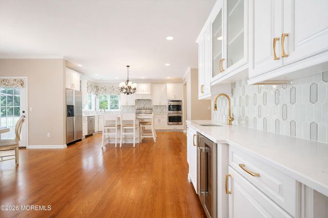2 Doctors Creek Court, Millstone, NJ 08510