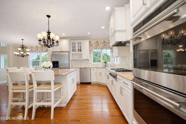 2 Doctors Creek Court, Millstone, NJ 08510